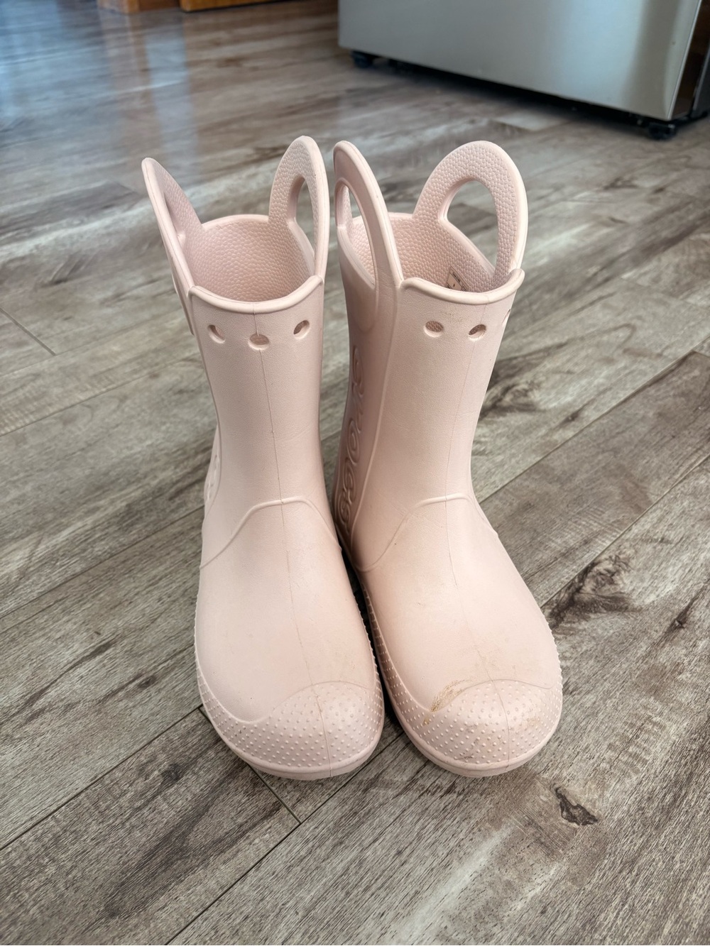 Girls Light Pink Croc Rainboots